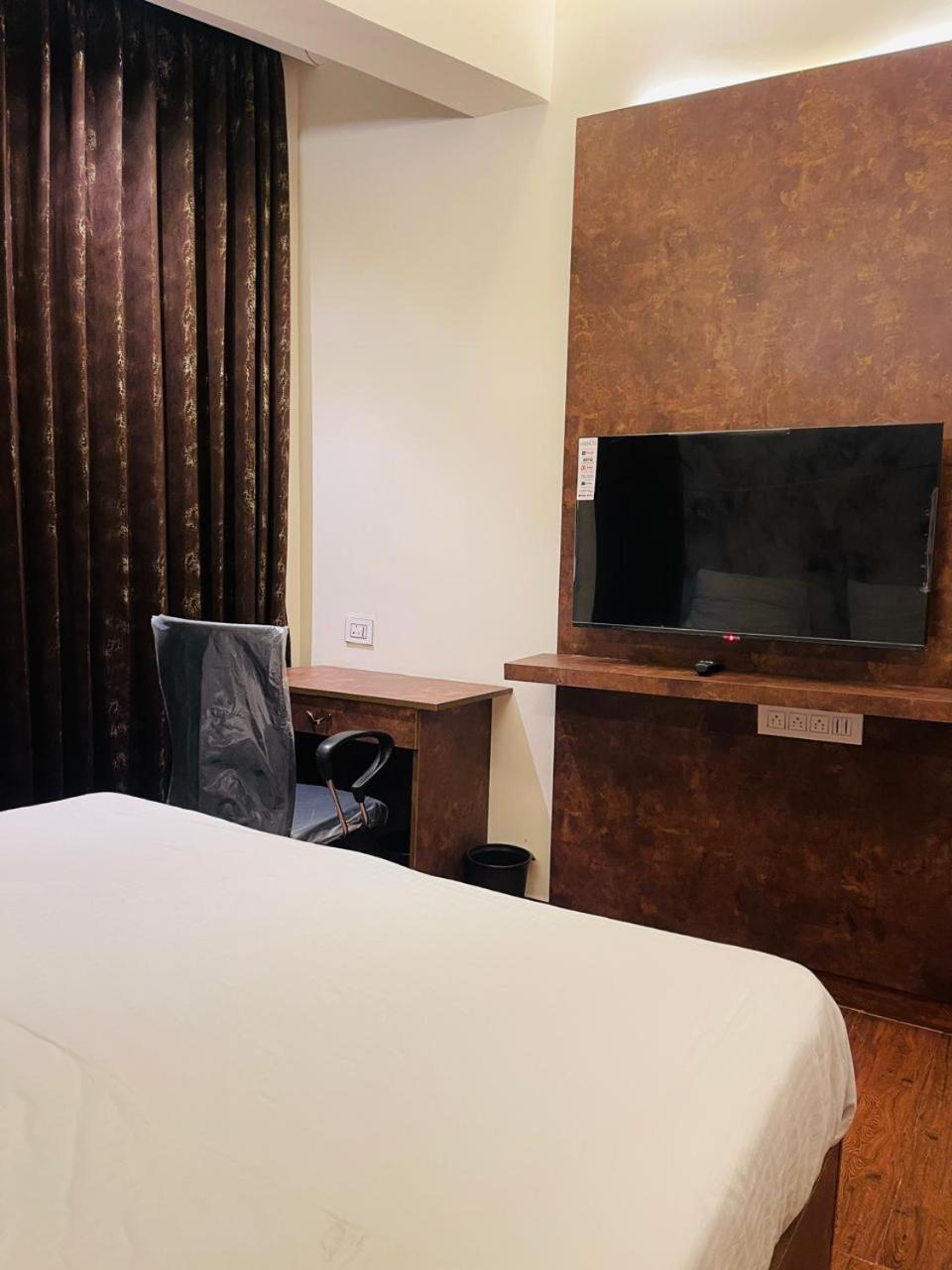 The Taaj Comforts Bangalore Exteriör bild